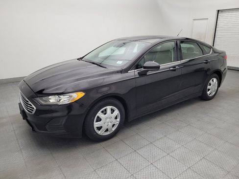 Used 2019 Ford Fusion S FWD image 2