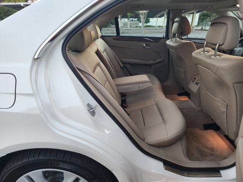 Used 2010 Mercedes-Benz E 350 Sedan image 24
