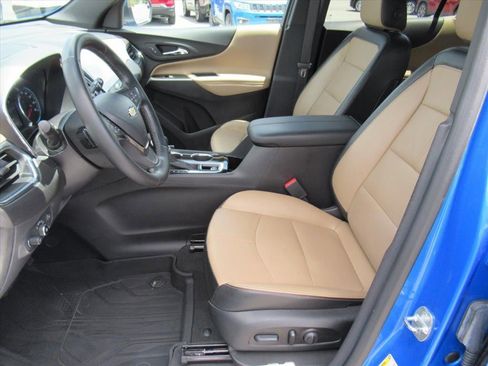 Used 2024 Chevrolet Equinox Premier FWD image 16