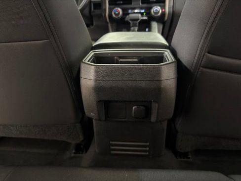 Used 2025 Toyota Tacoma SR5 AWD/4WD image 25