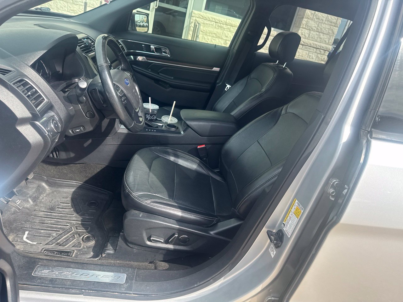 Used 2017 Ford Explorer Limited FWD image 9