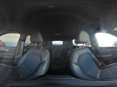 Used 2025 Buick Envista Preferred FWD image 42