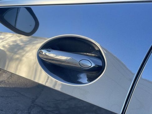 Used 2023 BMW X5 xDrive45e image 29