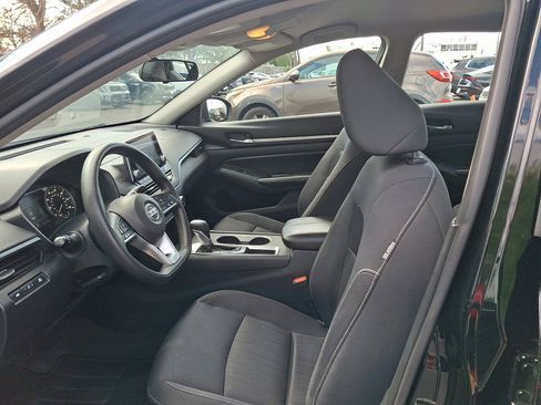 Used 2022 Nissan Altima 2.5 SV image 23