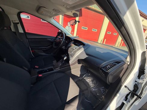 Used 2018 Ford Focus S FWD image 39