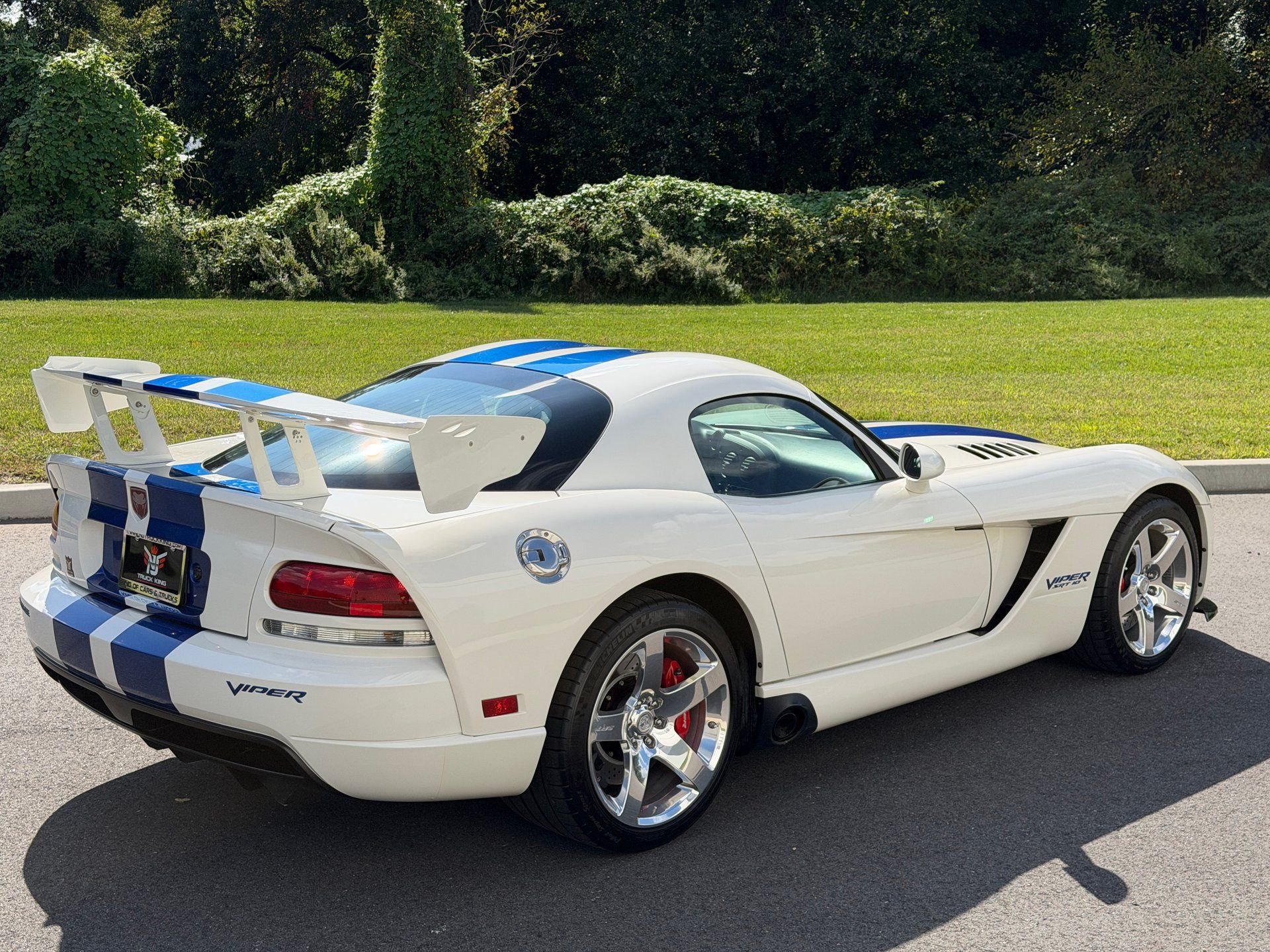 Used 2006 Dodge Viper SRT-10 w/ VOI9 Edition RWD image 10
