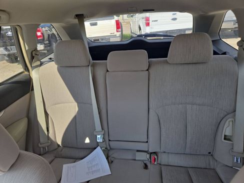 Used 2014 Subaru Outback 2.5i Premium w/ Accessory Value Package (OY1) AWD/4WD image 8