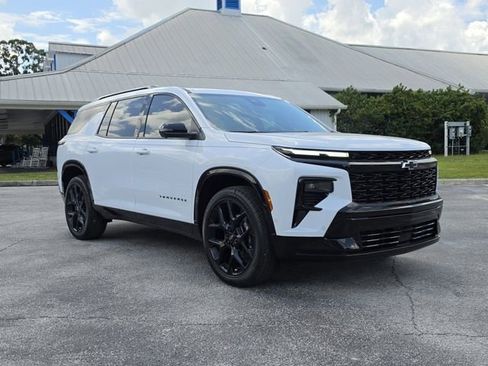 New 2026 Chevrolet Traverse RS w/ LPO, Floor Liner Package FWD image 7