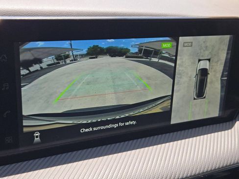Certified 2026 Nissan Kicks SR FWD image 17