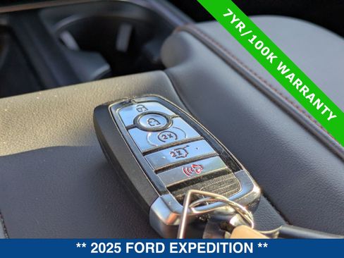 Certified 2025 Ford Expedition Active AWD/4WD image 41
