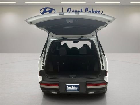 Used 2024 Hyundai Santa Fe Limited image 10