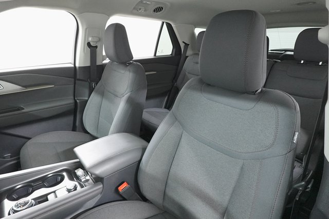 Used 2025 Ford Explorer Active RWD image 16