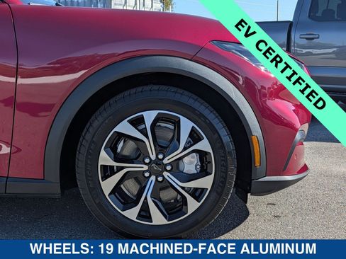 Certified 2025 Ford Mustang Mach-E Select w/ Comfort Package Lite image 11