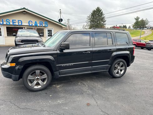 Used 2015 Jeep Patriot High Altitude image 3