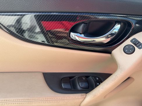 Used 2018 Nissan Rogue SL w/ Premium Package image 20