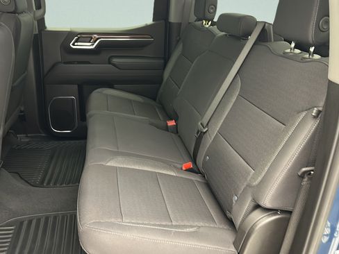 Used 2024 Chevrolet Silverado 1500 LT AWD/4WD image 11
