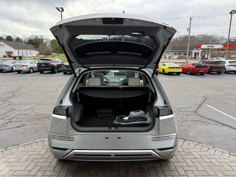 Used 2024 Hyundai Ioniq 5 Limited image 12