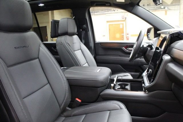 New 2026 GMC Yukon Denali AWD/4WD image 12
