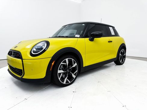 Used 2025 MINI Cooper S image 16