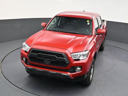 Used 2022 Toyota Tacoma SR5 RWD image 19