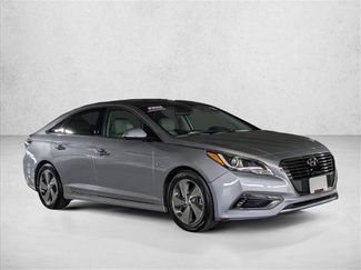Used 2016 Hyundai Sonata Limited w/ Option Group 02 FWD video 3