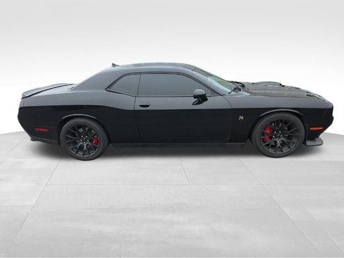 Used 2018 Dodge Challenger R/T Scat Pack RWD image 7
