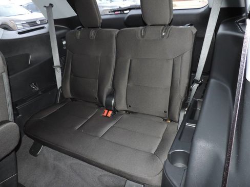 Used 2023 Ford Explorer XLT RWD image 19