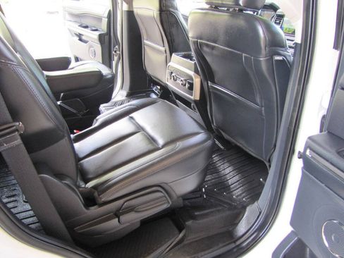 Used 2022 Ford Expedition XLT RWD image 22