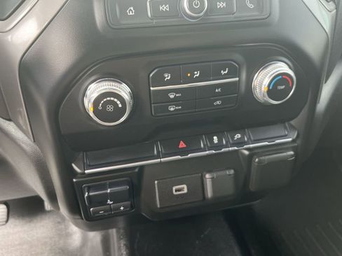 Used 2020 GMC Sierra 3500 4x4 Crew Cab w/ Convenience Package image 17
