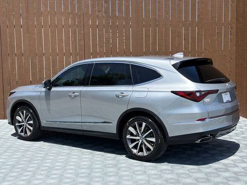 Used 2025 Acura MDX SH-AWD w/ Technology Package image 16