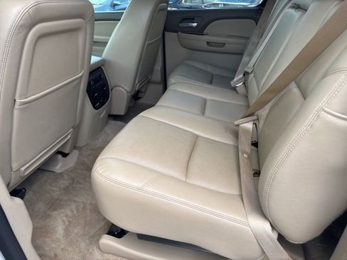 Used 2013 Chevrolet Avalanche LTZ AWD/4WD image 12