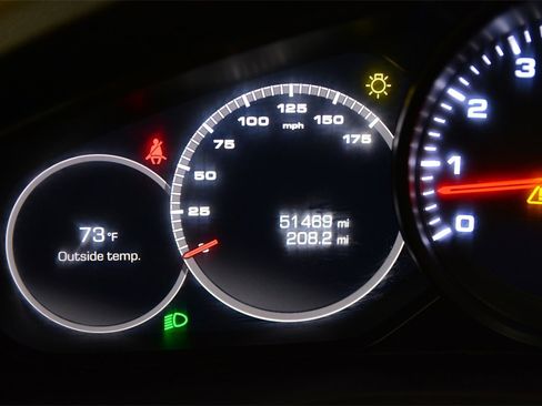 Used 2019 Porsche Cayenne image 21