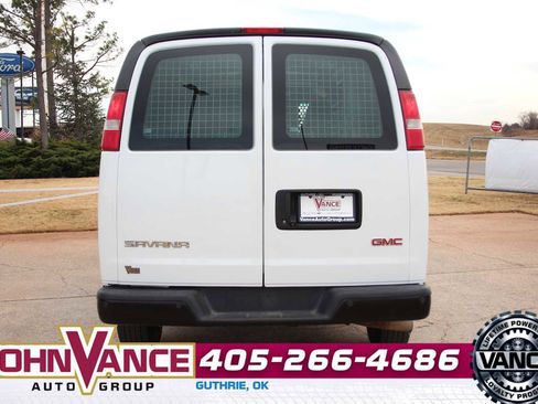 Used 2017 GMC Savana 2500 image 7