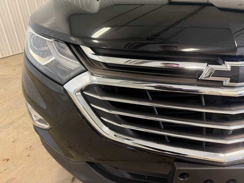 Used 2018 Chevrolet Equinox Premier FWD image 4