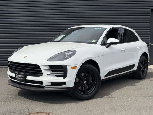 Certified 2021 Porsche Macan AWD/4WD image 1