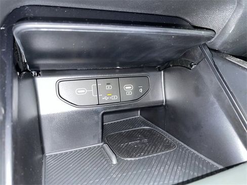 Used 2025 Kia Sorento EX image 28