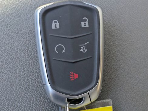 Used 2022 Cadillac XT5 Premium Luxury image 36