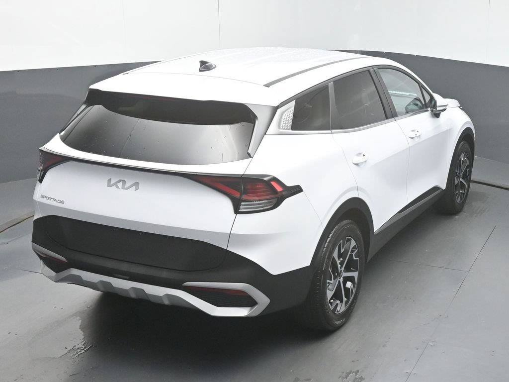 Used 2025 Kia Sportage EX FWD image 45