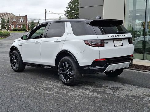 New 2026 Land Rover Discovery Sport Landmark AWD/4WD image 4