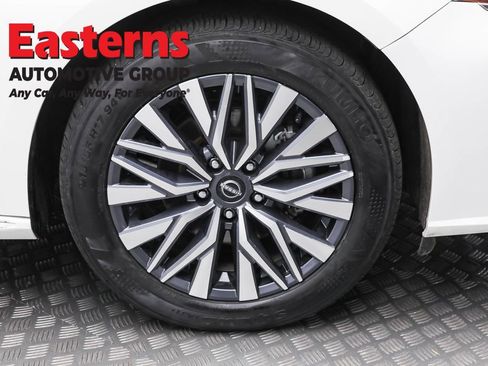 Used 2025 Nissan Altima 2.5 SV image 31