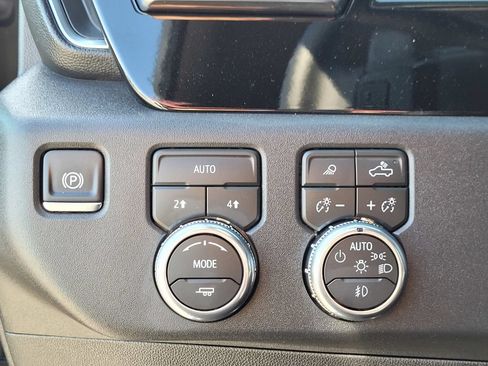 New 2026 GMC Sierra 1500 SLT AWD/4WD image 22