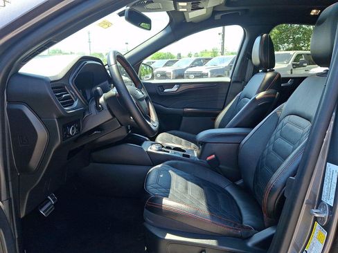 Certified 2023 Ford Escape ST-Line Elite w/ Premium Technology Package AWD/4WD image 10