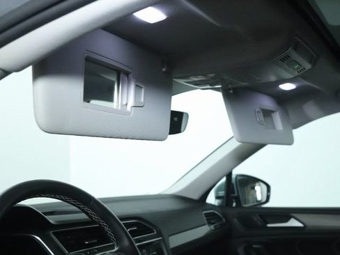 Certified 2022 Volkswagen Tiguan SE AWD/4WD image 20