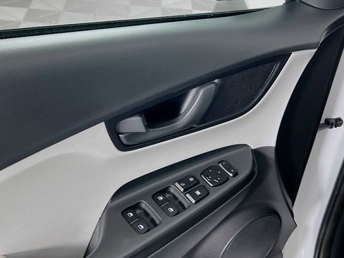 Certified 2023 Hyundai Kona SEL image 17