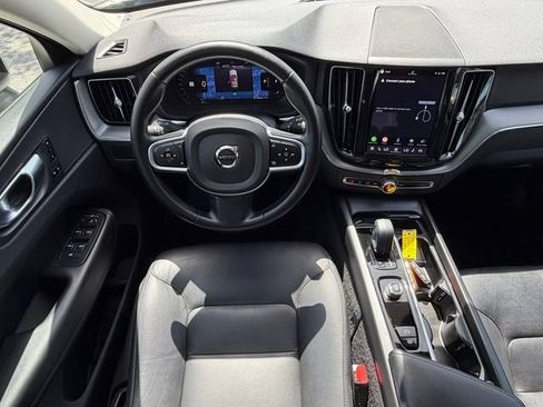 Used 2025 Volvo XC60 B5 Core w/ Protection Package Premier AWD/4WD image 15