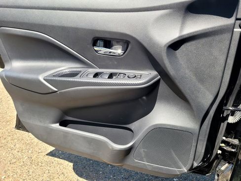 New 2025 Nissan Versa SV w/ Trunk Package FWD image 12