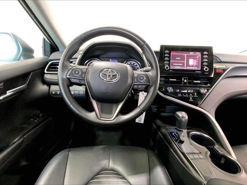 Used 2024 Toyota Camry SE FWD image 14