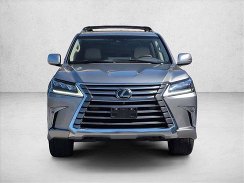 Used 2021 Lexus LX 570 4WD w/ Luxury Package image 2