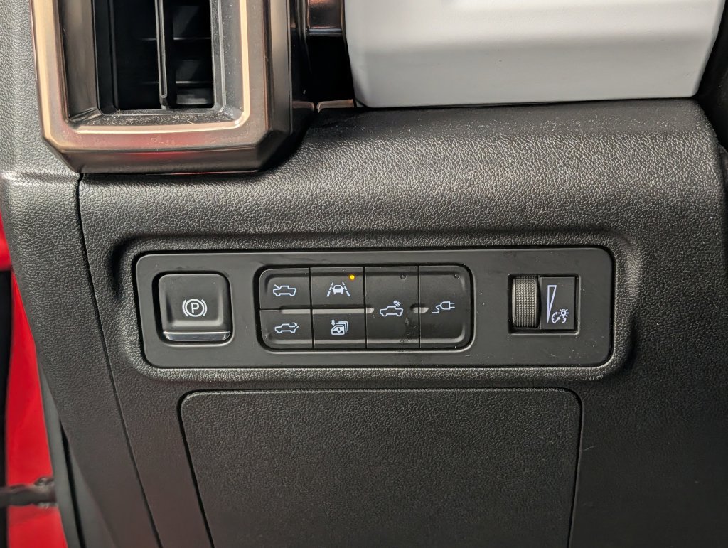 Used 2025 GMC Hummer EV 2X AWD/4WD image 27