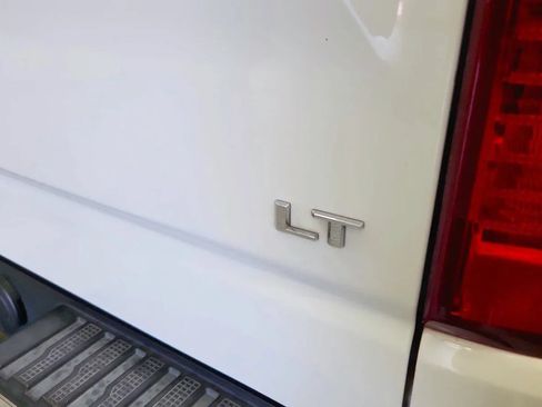 Used 2020 Chevrolet Silverado 1500 LT w/ All-Star Edition AWD/4WD image 14